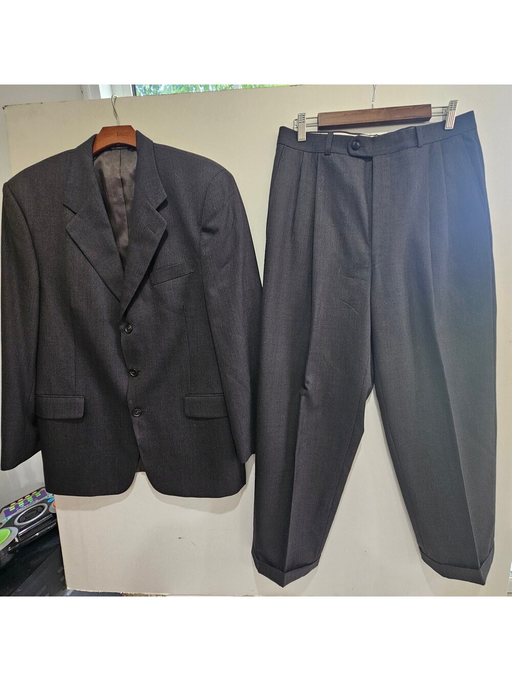 Vintage Savile Row Men’s Pure Virgin Wool Brown Black Pinstripe 2 Piece Suit 40R